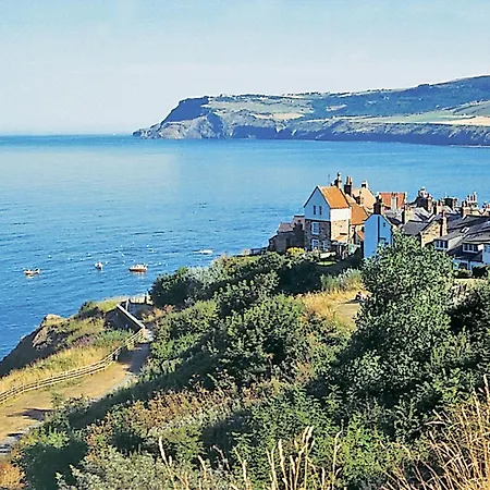 Sharrowhead Holiday home